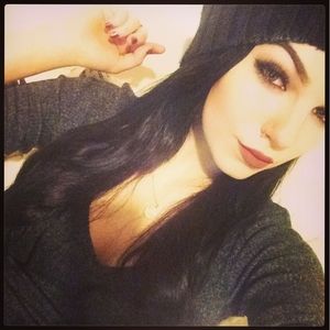 Meet your Posher, Darien